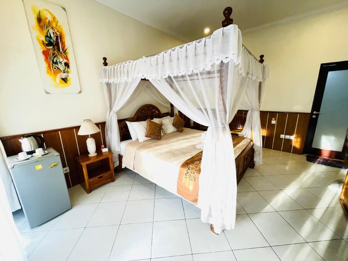 Mutiara Bali Hotel Candi Dasa  Exterior photo
