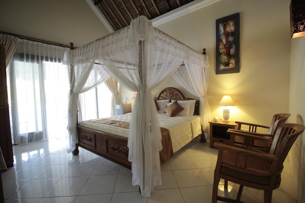 Mutiara Bali Hotel Candi Dasa  Exterior photo