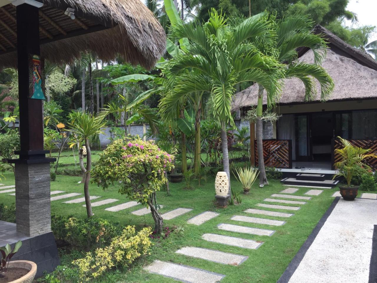 Mutiara Bali Hotel Candi Dasa  Exterior photo