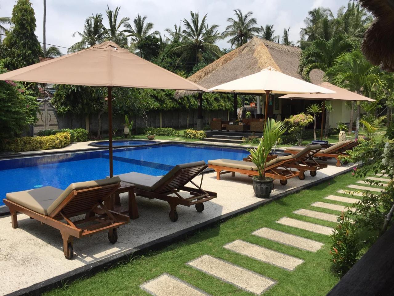 Mutiara Bali Hotel Candi Dasa  Exterior photo