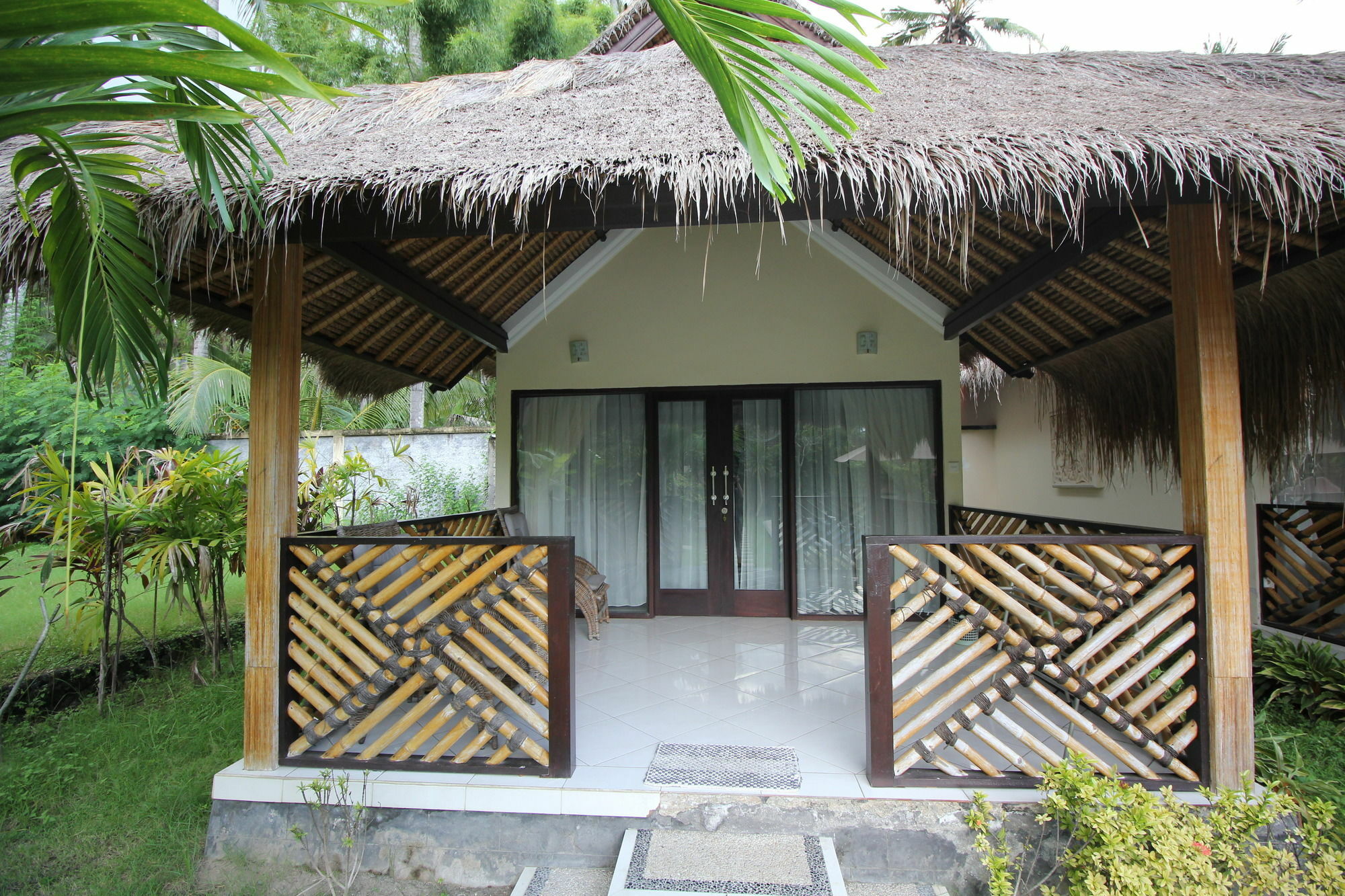 Mutiara Bali Hotel Candi Dasa  Exterior photo